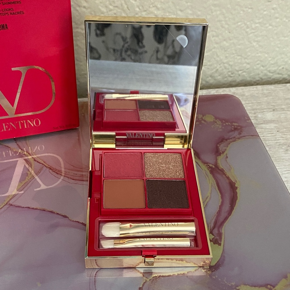 Valentino COLOR-FLIP EYESHADOW PALETTE - When In Roma - Picture 6 of 7